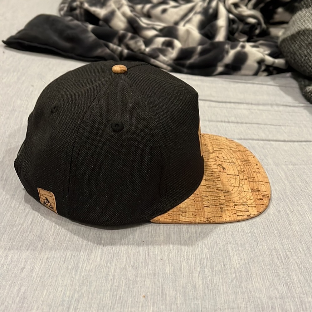 Custom hat - Picture 4 of 7
